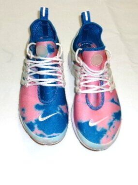NIKE AIR PRESTO BY YOU Athletic Shoes in a Tie Dye Pattern Size 7
